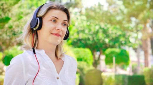 Stay Ahead of the Game with Monthly Spotify Listener Subscriptions