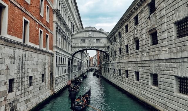 The Ultimate Guide to Street Art in London: A Creative Exploration