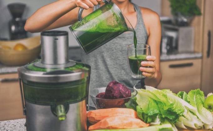 Exploring the Science Behind Juice Cleanses for Effective Weight Loss